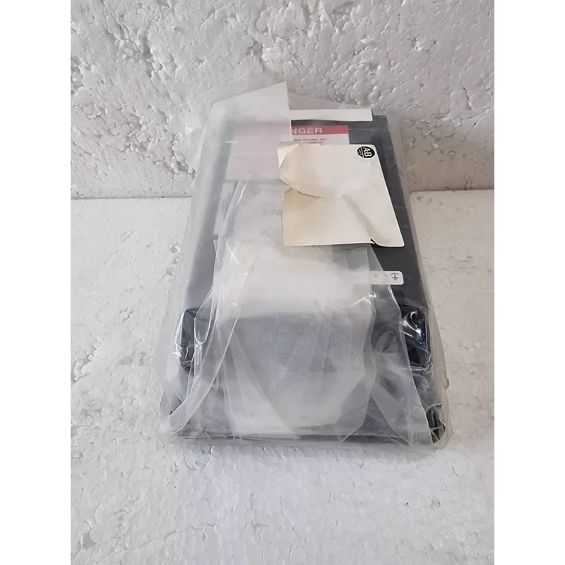 ORDER ALLEN BRADLEY 2711 K3A5L1 PANELVIEW 300 OPERATOR TERMINAL DISPLAY HMI ORDER-ALLEN-BRADLEY-2711-K3A5L1-PANELVIEW-300-OPERATOR-TERMINAL-DISPLAY-HMI