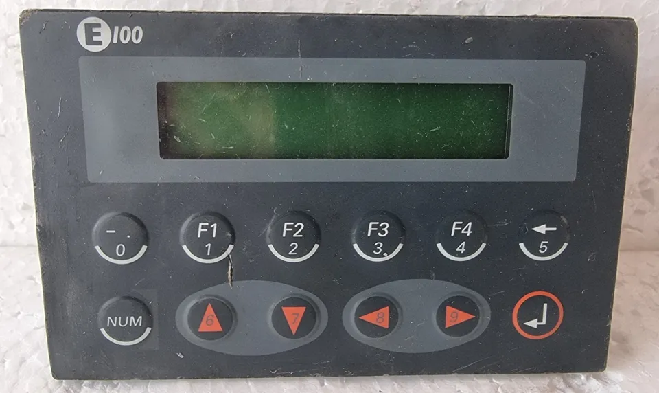 BEIJER ELECTRONICS E100 TYPE : 03210A OPERATOR TERMINAL DISPLAY